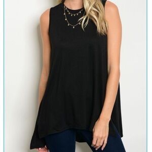 Black flowing tank, great under layer